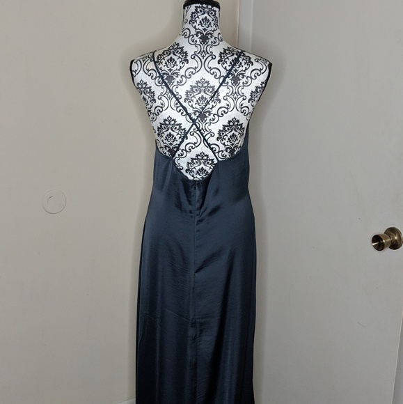 Cutout Maxi Dress - Picture 4 of 6